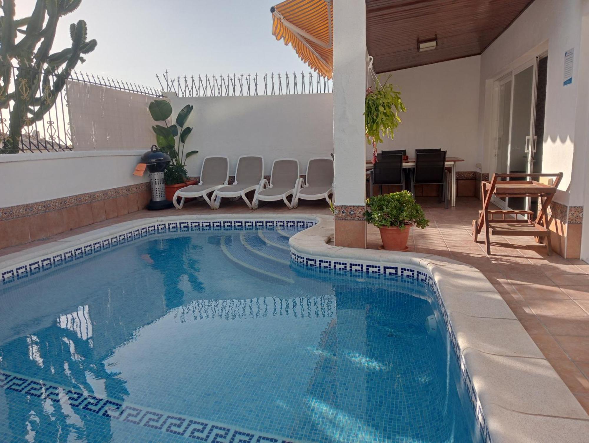 Beautiful Holiday Villa With Heated Private Pool, Los Cristianos Los Cristianos  Luaran gambar